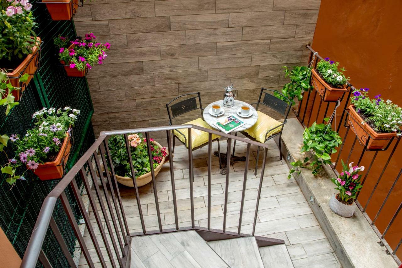 Gcf Luxury Suites, Guest House Rome Exterior photo